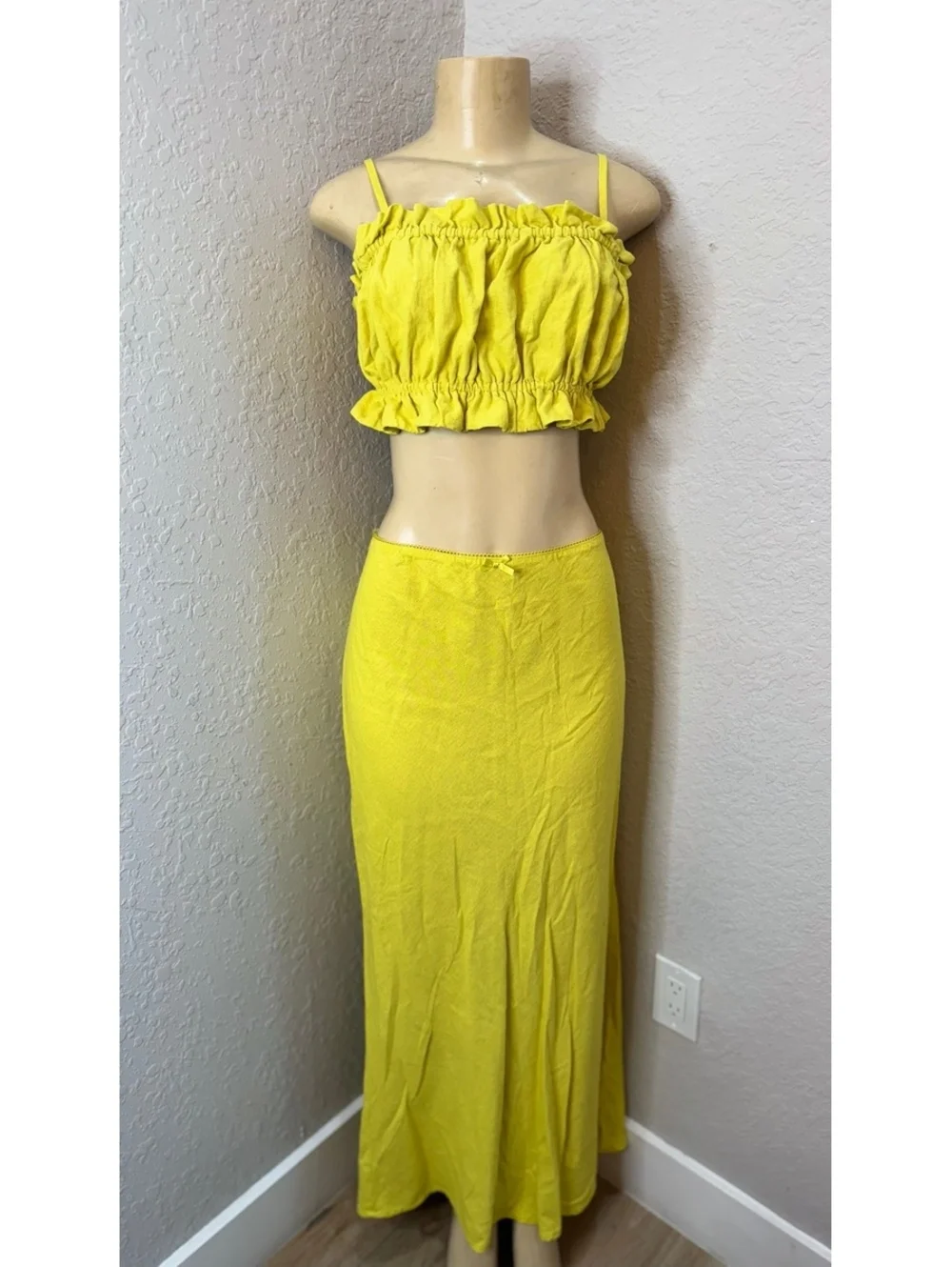 Wild Fable Yellow Linen Blend 2 Piece Crop Top Maxi Skirt Set M/XL